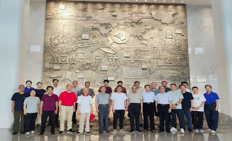新闻丨武义县老领导参观博鱼网页版登录入口集团感受工业文化魅力